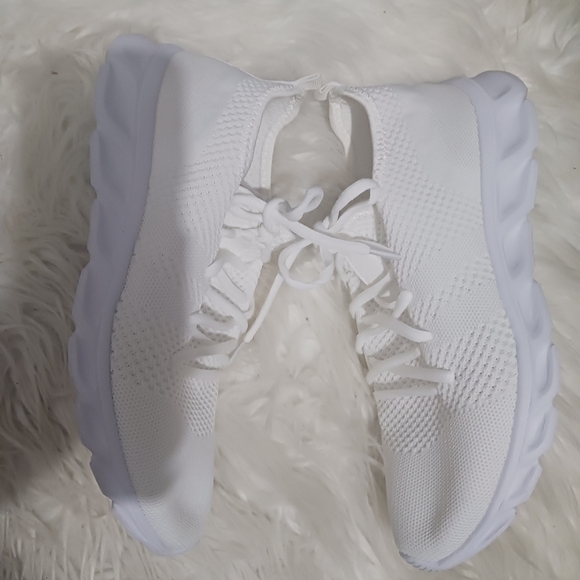 Men White breathable sneakers - Picture 6 of 15